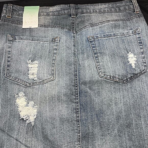 Decree Women's / Juniors New Blue Jean Skirt Size 15 - Picture 2 of 5